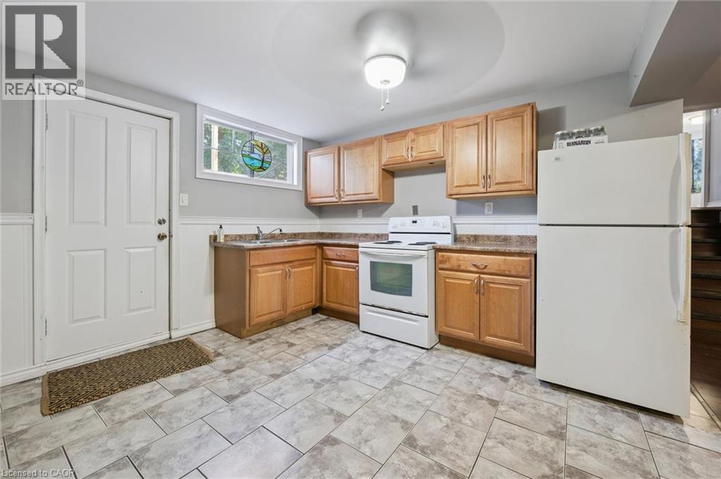 153 Fourth Avenue, Kitchener, Ontario  N2C 1P3 - Photo 34 - 40854392