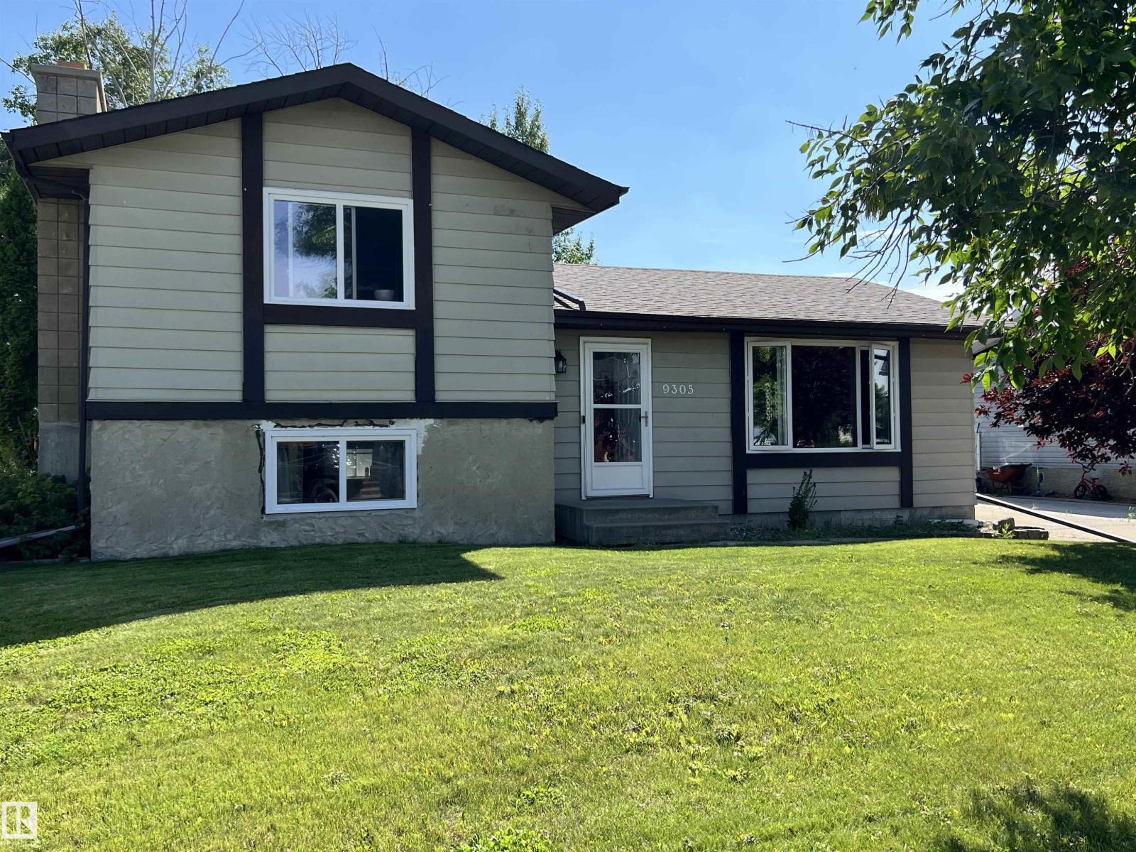 9305 97 AV, Morinville, Alberta