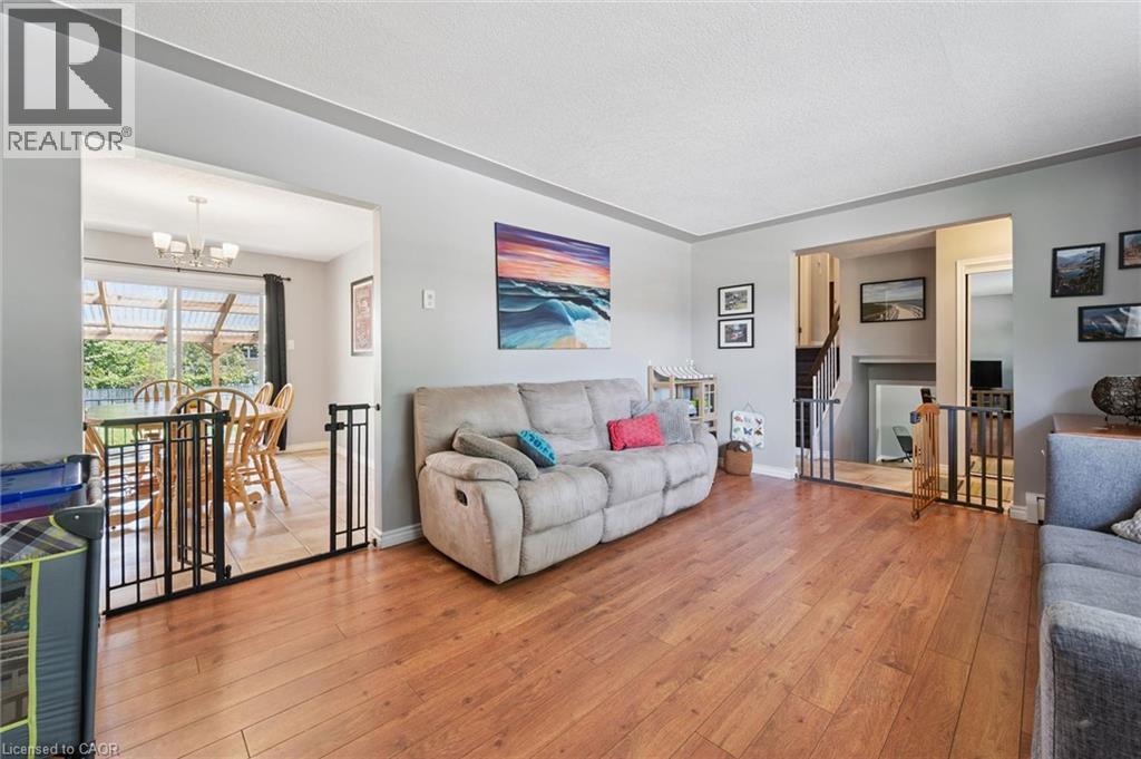 153 Fourth Avenue, Kitchener, Ontario  N2C 1P3 - Photo 6 - 40854392