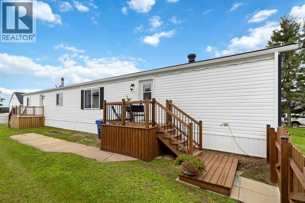 112 Greely Road, Fort Mcmurray, Alberta  T9H 2C4 - Photo 3 - A2335685