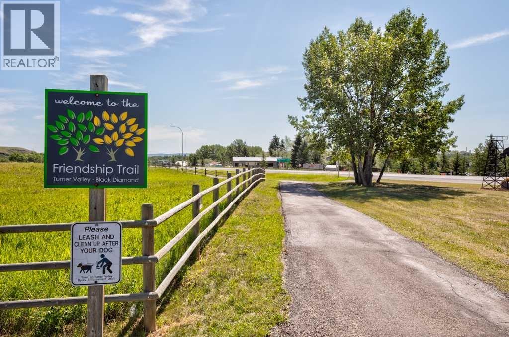 315 Willow Ridge Way, Diamond Valley, Alberta  T0L 0H0 - Photo 39 - A2335178