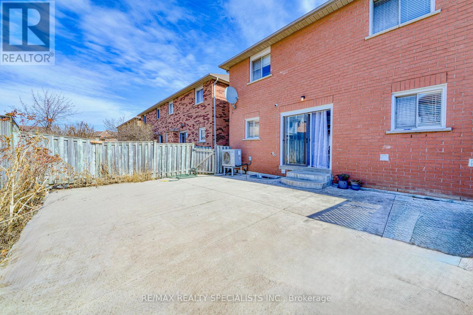 35 Softneedle Avenue, Brampton, Ontario  L6R 1K4 - Photo 20 - W13654506