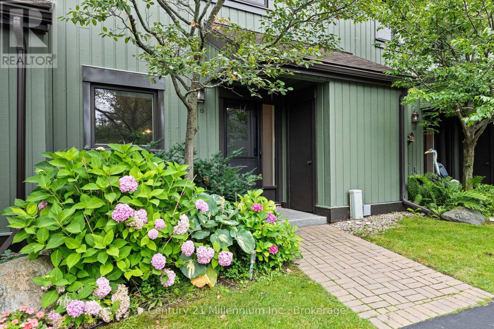 156 Escarpment Crescent, Collingwood, Ontario  L9Y 5B4 - Photo 2 - S13654698