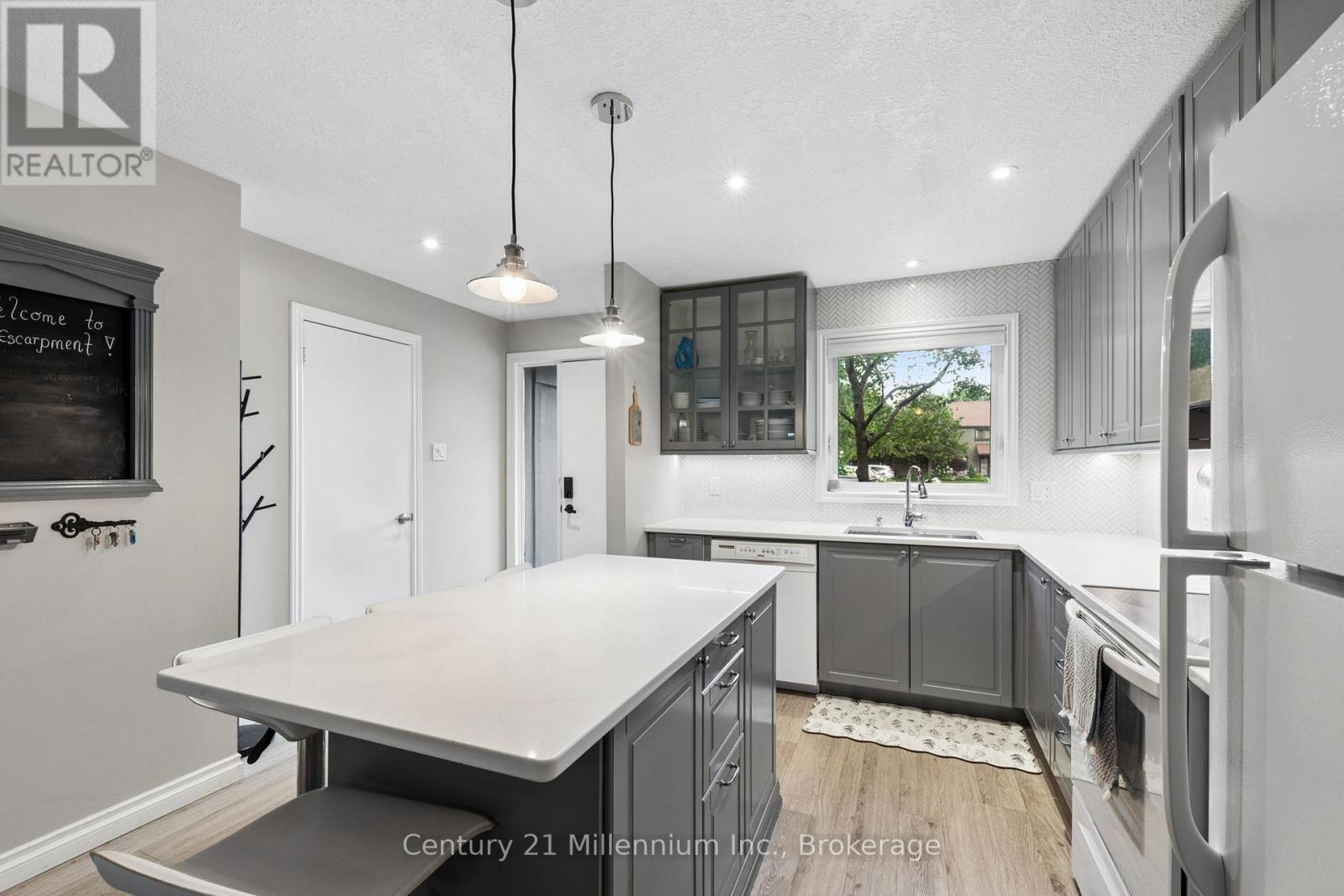 156 Escarpment Crescent, Collingwood, Ontario  L9Y 5B4 - Photo 7 - S13654698