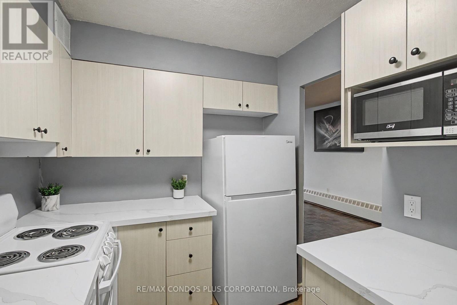 208 - 5949 Yonge Street, Toronto, Ontario M2M 3V8 - Photo 37 - C13654756