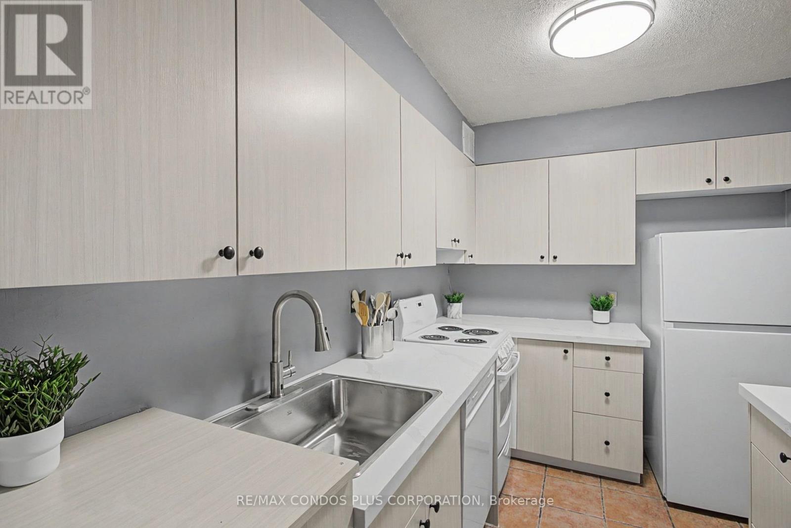 208 - 5949 Yonge Street, Toronto, Ontario M2M 3V8 - Photo 39 - C13654756