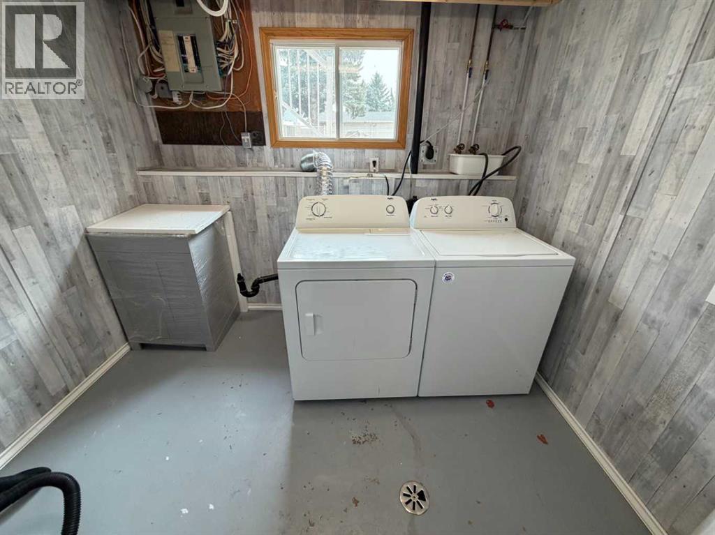 99 Mcnab Park Street E, Brooks, Alberta  T1R 0K6 - Photo 33 - A2326951