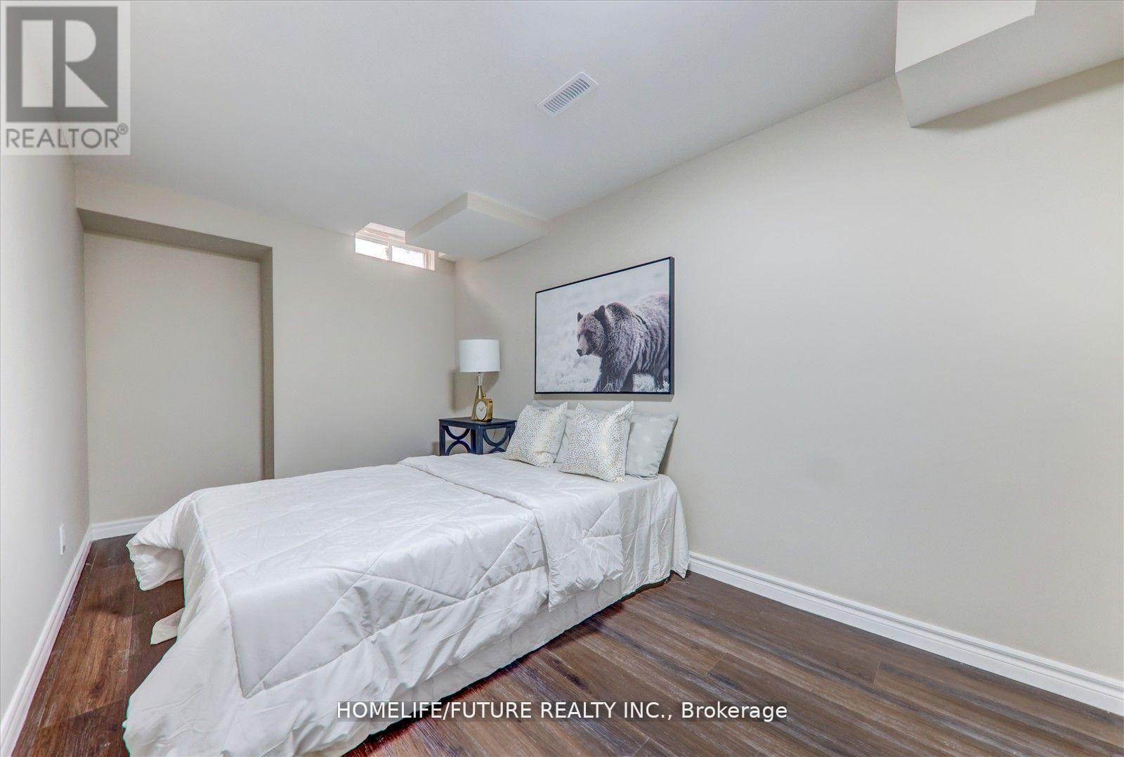 16 Barden Crescent, Ajax, Ontario  L1Z 2A8 - Photo 12 - E13654770