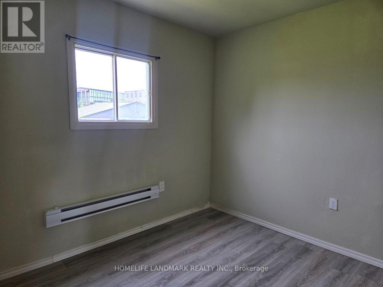 14 Elm Grove Avenue, Richmond Hill, Ontario L4E 2T2 - Photo 15 - N13654692
