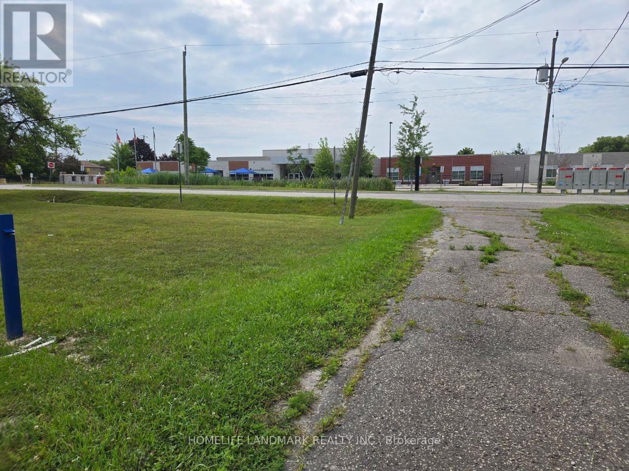 14 Elm Grove Avenue, Richmond Hill, Ontario L4E 2T2 - Photo 3 - N13654692