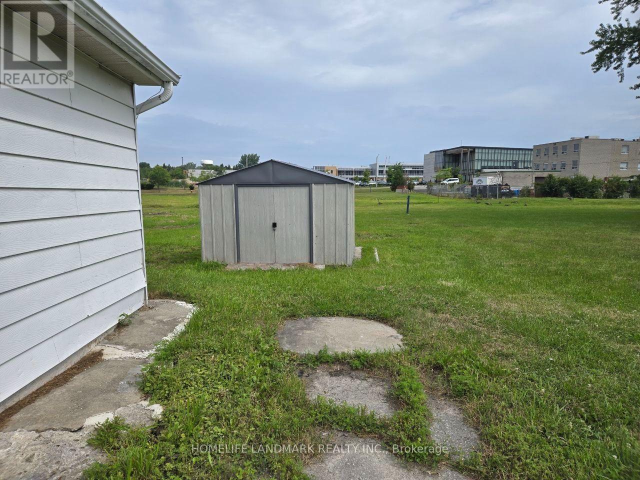 14 Elm Grove Avenue, Richmond Hill, Ontario L4E 2T2 - Photo 4 - N13654692