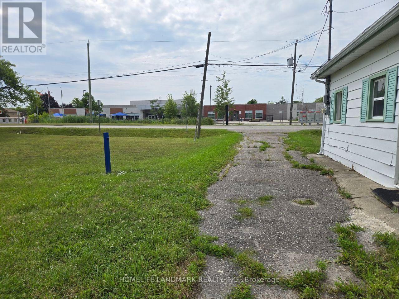 14 Elm Grove Avenue, Richmond Hill, Ontario L4E 2T2 - Photo 5 - N13654692