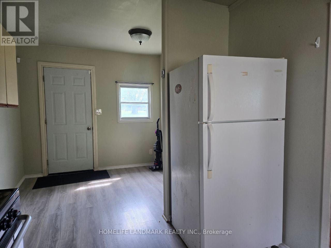 14 Elm Grove Avenue, Richmond Hill, Ontario L4E 2T2 - Photo 7 - N13654692
