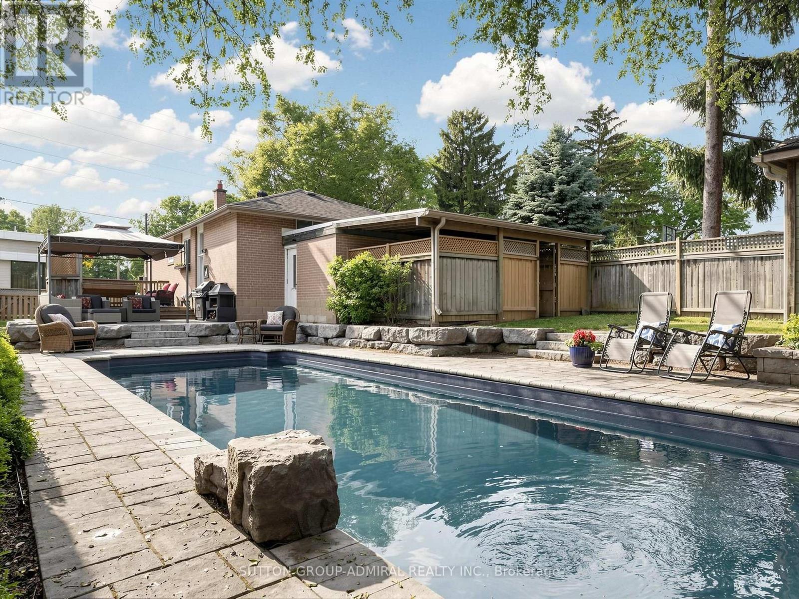 1864 Hindhead Road, Mississauga, Ontario  L5J 1N6 - Photo 43 - W13654718