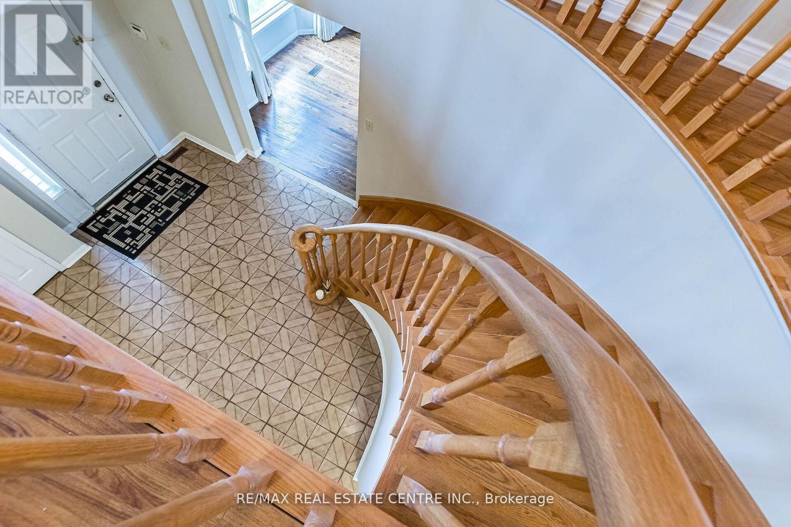 1134 Deer Run, Mississauga, Ontario  L5C 3S6 - Photo 10 - W13654720