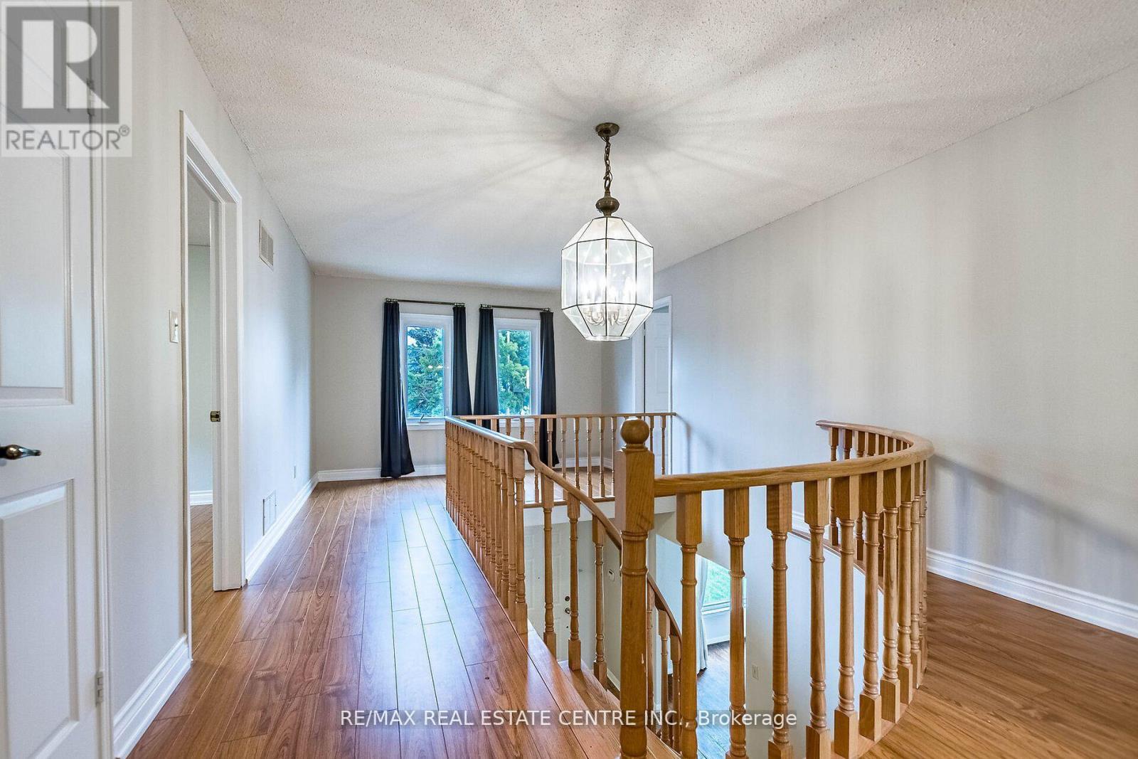 1134 Deer Run, Mississauga, Ontario  L5C 3S6 - Photo 17 - W13654720