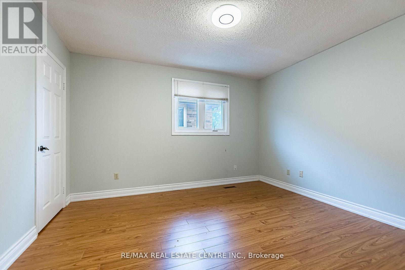 1134 Deer Run, Mississauga, Ontario  L5C 3S6 - Photo 25 - W13654720