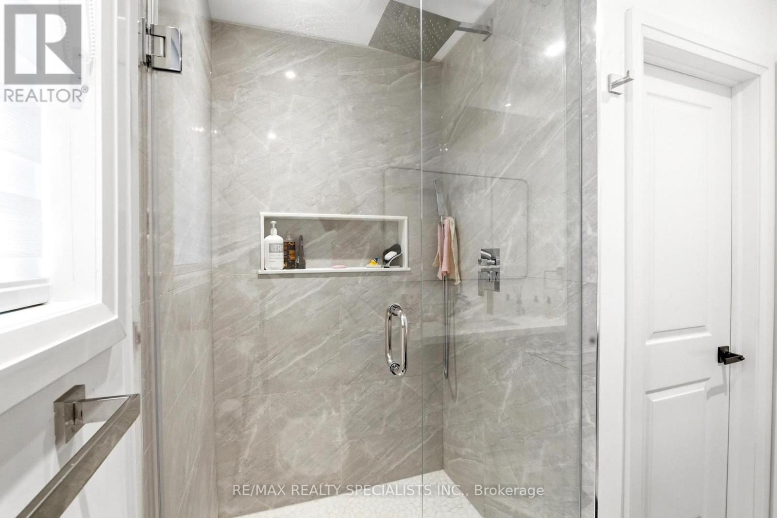 29 Blackthorn Lane, Brampton, Ontario  L6V 3K7 - Photo 27 - W13654732