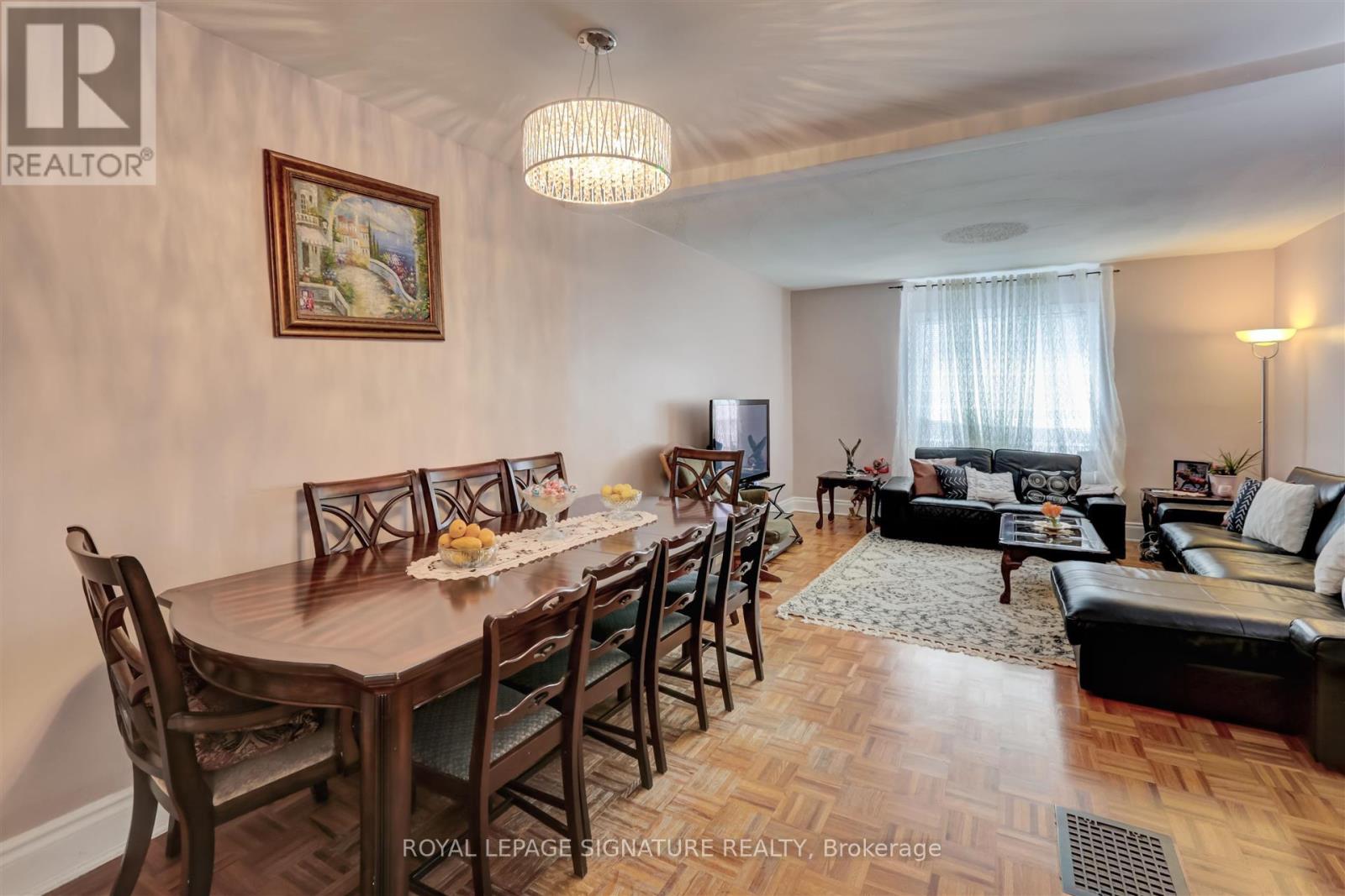 3142 Dundas Street W, Toronto, Ontario  M6P 2A1 - Photo 6 - W13654766