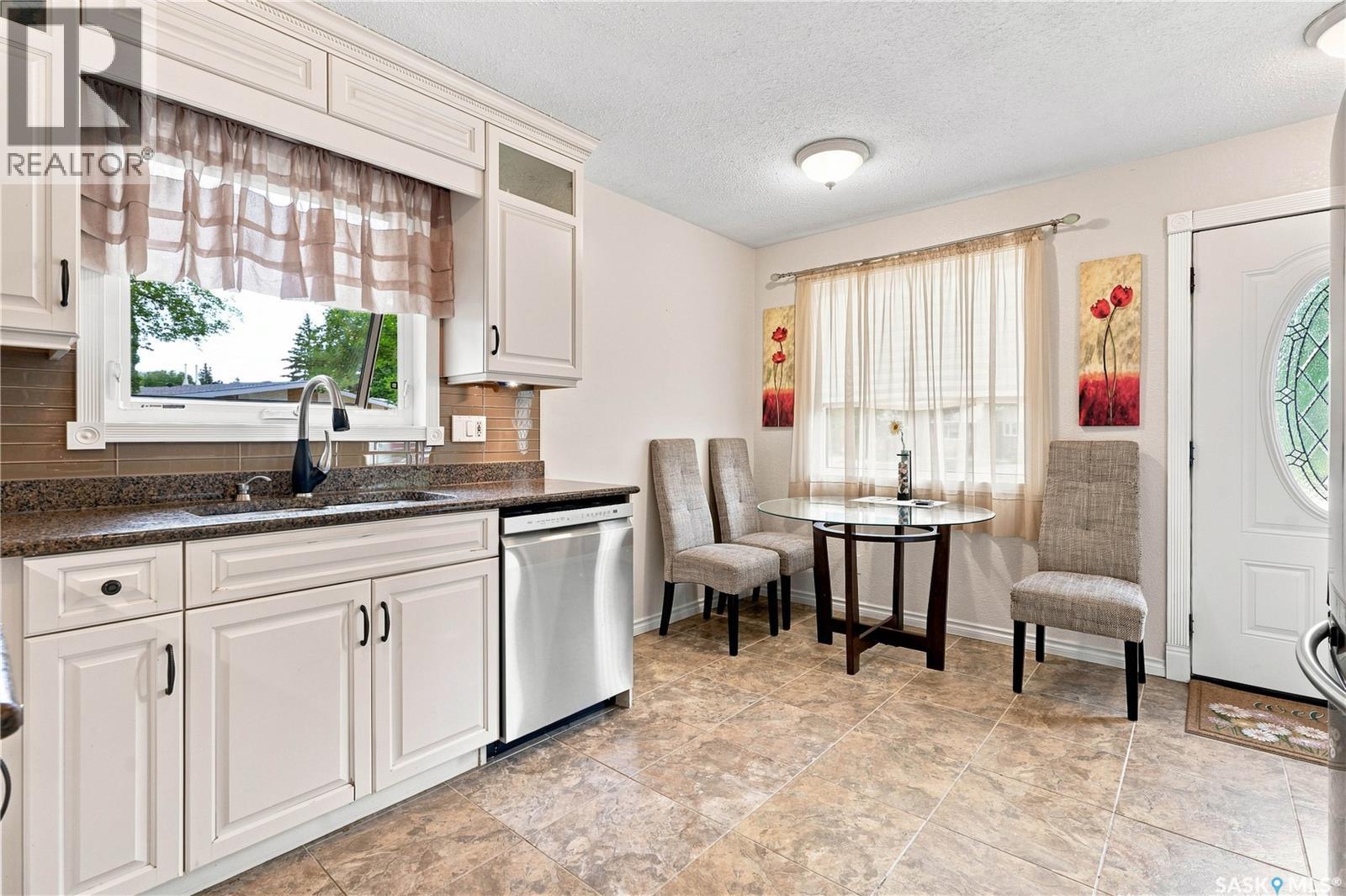 2715 Arlington Avenue, Saskatoon, Saskatchewan  S7J 2J5 - Photo 15 - SK044710