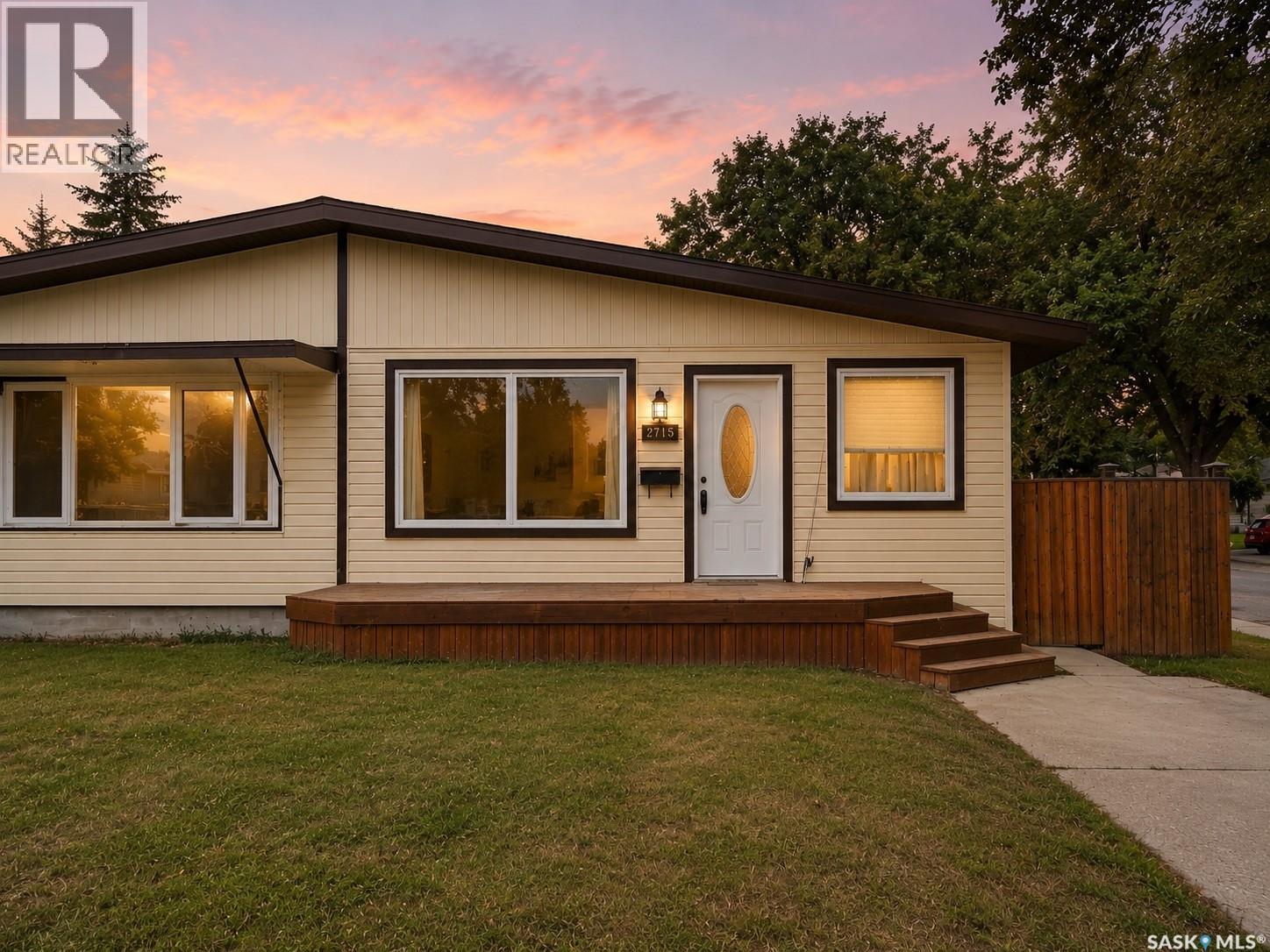 2715 Arlington Avenue, Saskatoon, Saskatchewan  S7J 2J5 - Photo 2 - SK044710
