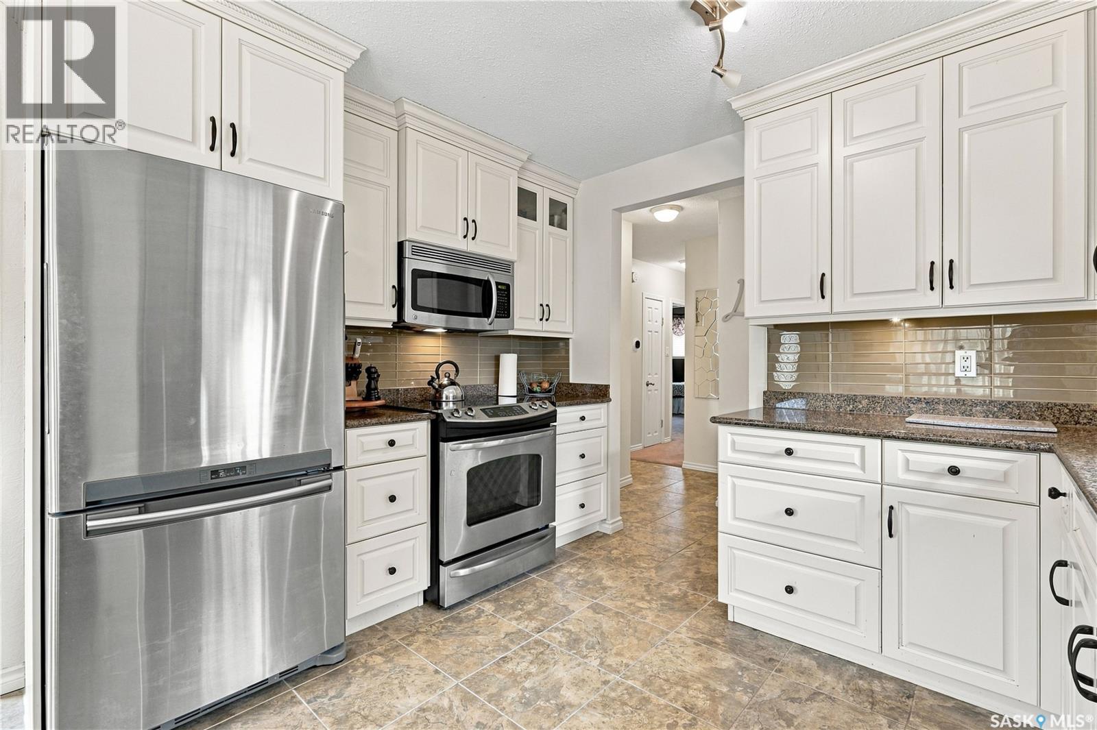2715 Arlington Avenue, Saskatoon, Saskatchewan  S7J 2J5 - Photo 7 - SK044710