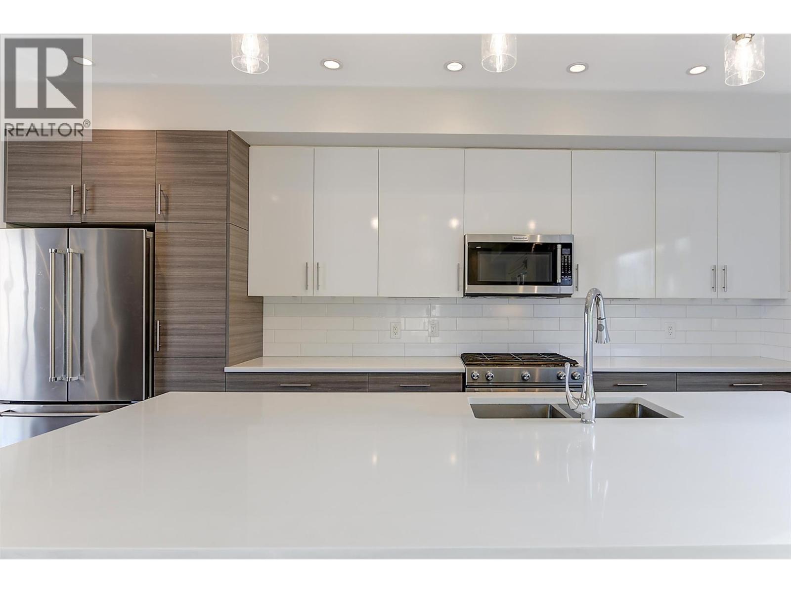 1818 Peak Point Court Unit# 32, West Kelowna, British Columbia  V1Z 4B4 - Photo 8 - 10396684