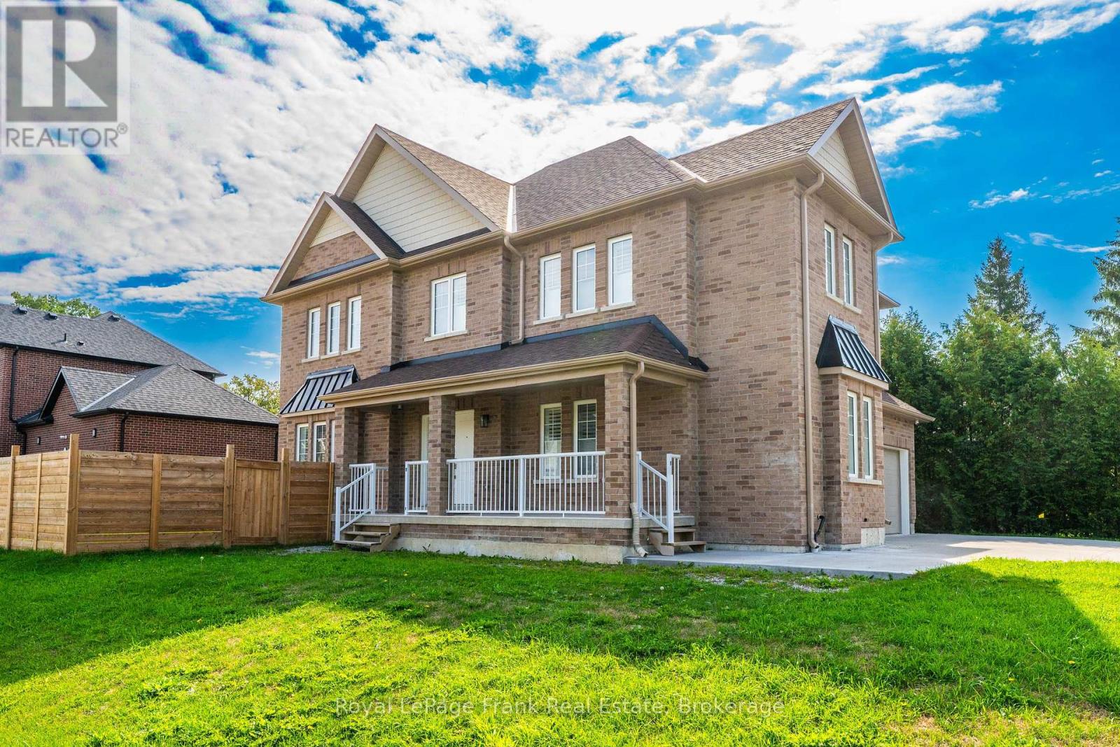 3b George Street, Innisfil, Ontario L0L 1L0 - Photo 2 - N13654776