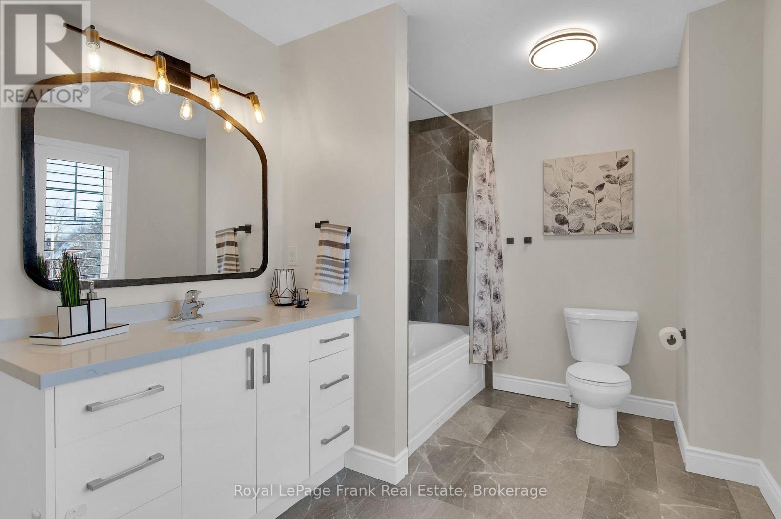 3b George Street, Innisfil, Ontario L0L 1L0 - Photo 36 - N13654776
