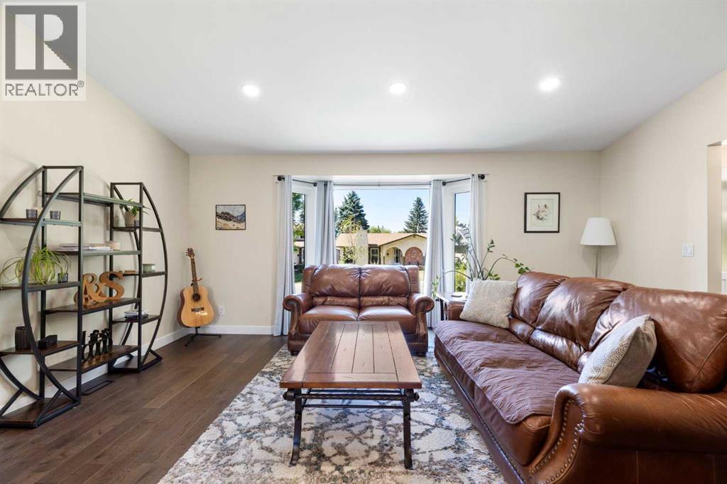 44 Sunmount Crescent Se, Calgary, Alberta  T2X 1W1 - Photo 6 - A2334627