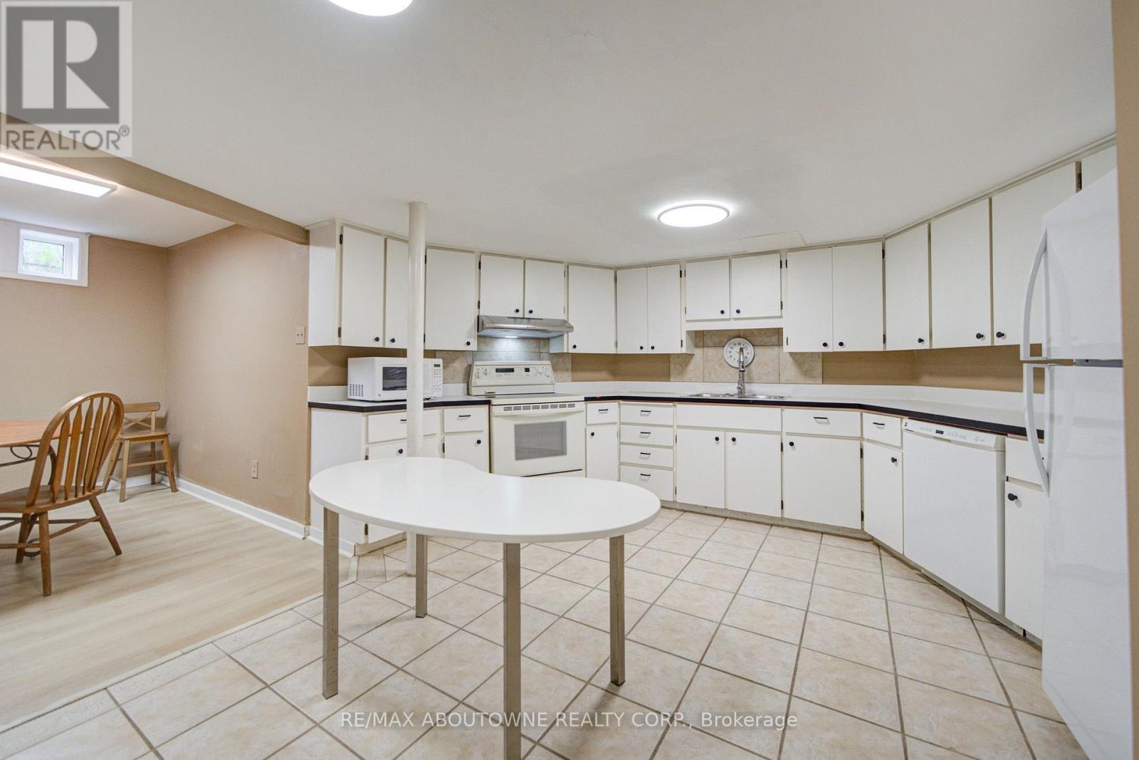 Lower - 1156 Old Colony Road, Oakville, Ontario L6M 1J8 - Photo 17 - W13654784
