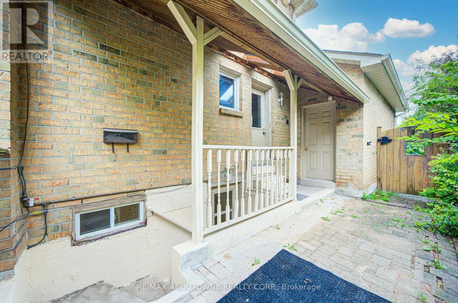 Lower - 1156 Old Colony Road, Oakville, Ontario L6M 1J8 - Photo 3 - W13654784