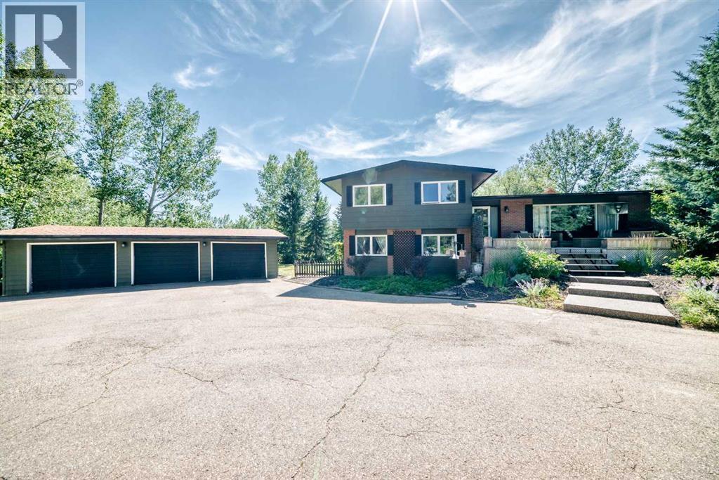 33165 Huggard Road, Rural Rocky View County, Alberta T3Z 2C4 - Photo 2 - A2324995