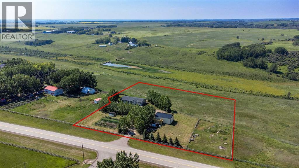 280285 Symons Valley Road, Rural Rocky View County, Alberta  T4B 2A3 - Photo 1 - A2335460