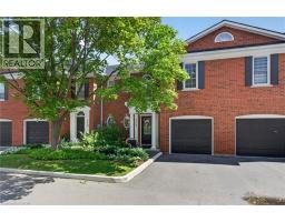 112 FAIRWOOD Place W, Burlington, Ontario