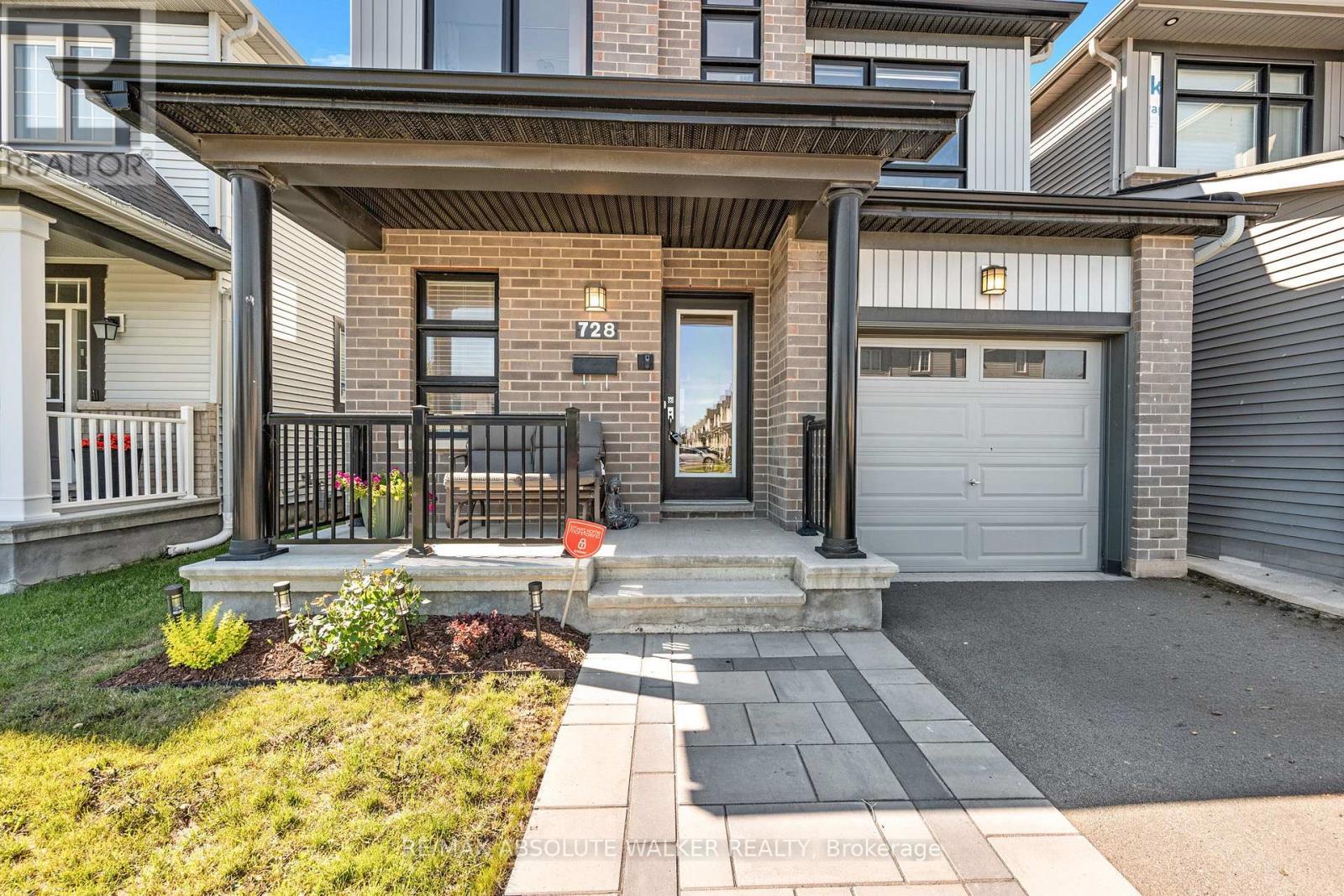 728 Perseus Avenue, Ottawa, Ontario  K2J 6V8 - Photo 2 - X13654818