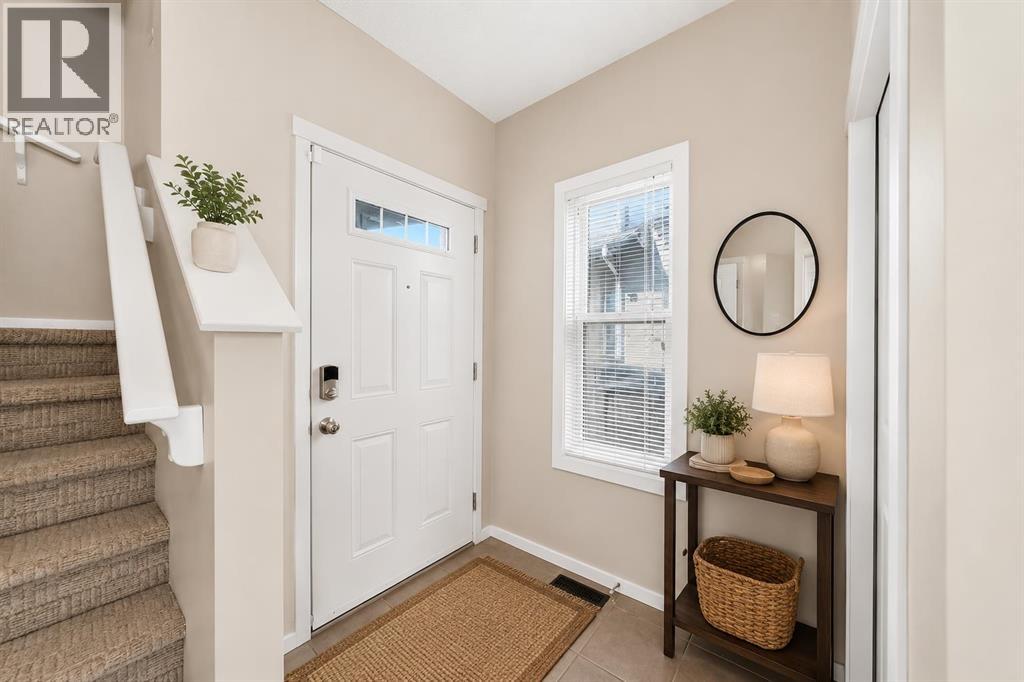 277 Saddlecrest Way NE, Calgary, Alberta  T3J 5N3 - Photo 3 - A2326945
