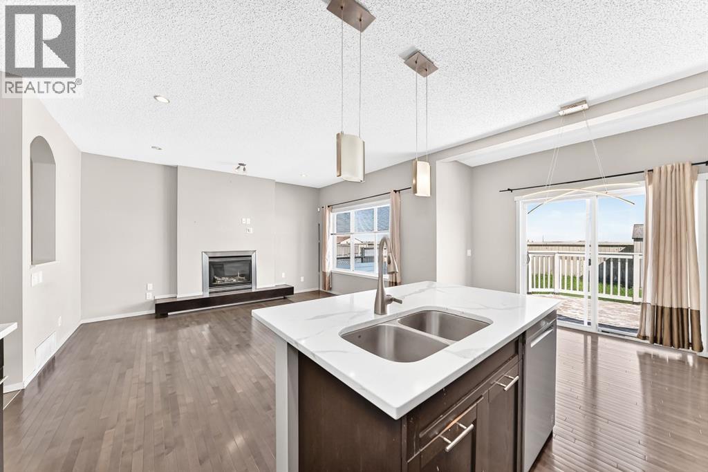 277 Saddlecrest Way NE, Calgary, Alberta  T3J 5N3 - Photo 7 - A2326945