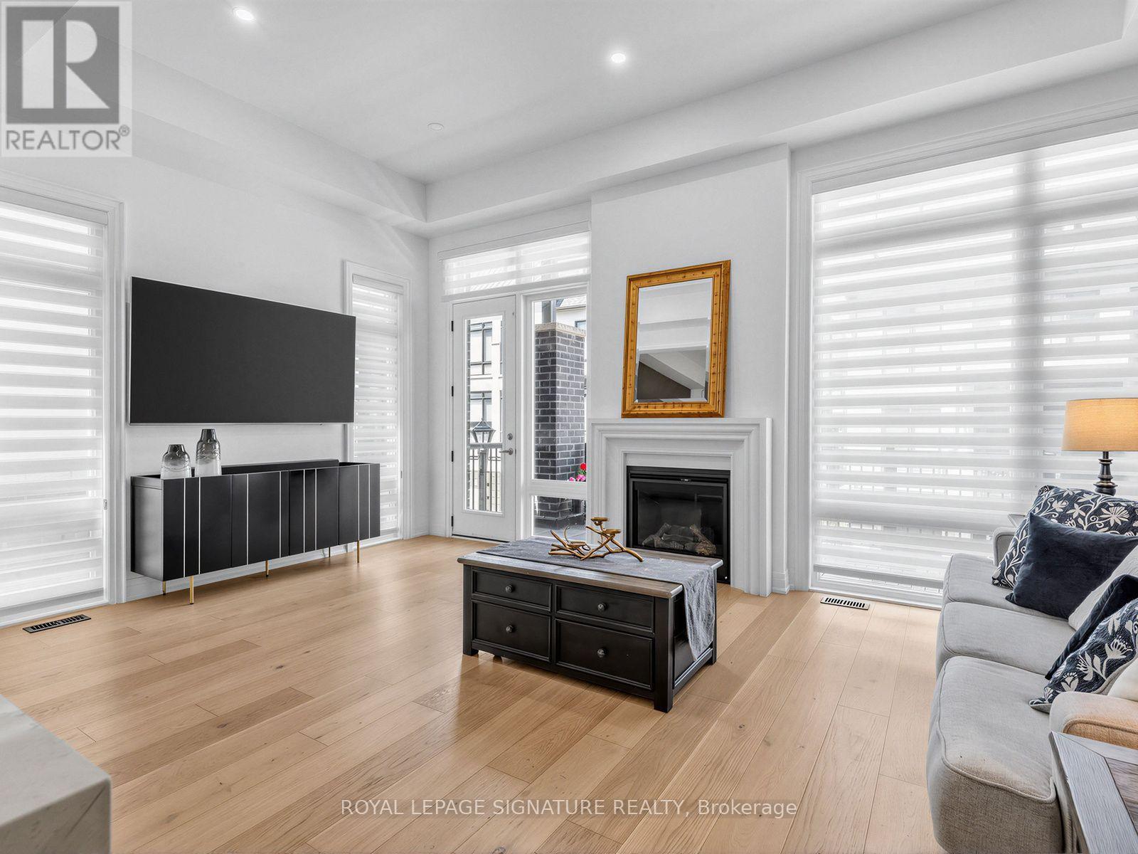 308 King Road, Richmond Hill, Ontario  L4E 1H4 - Photo 9 - N13629018