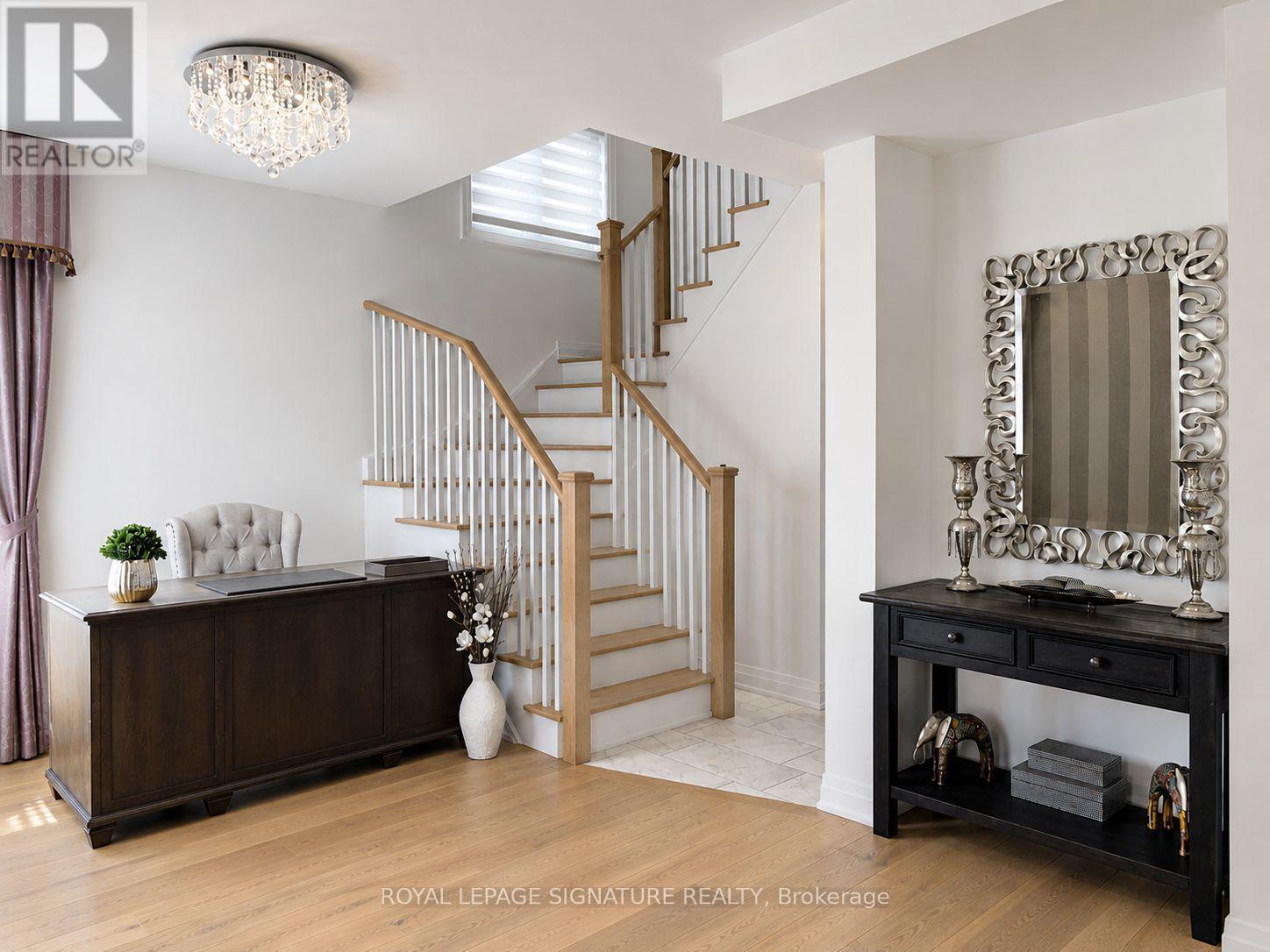 308 King Road, Richmond Hill, Ontario  L4E 1H4 - Photo 4 - N13629018
