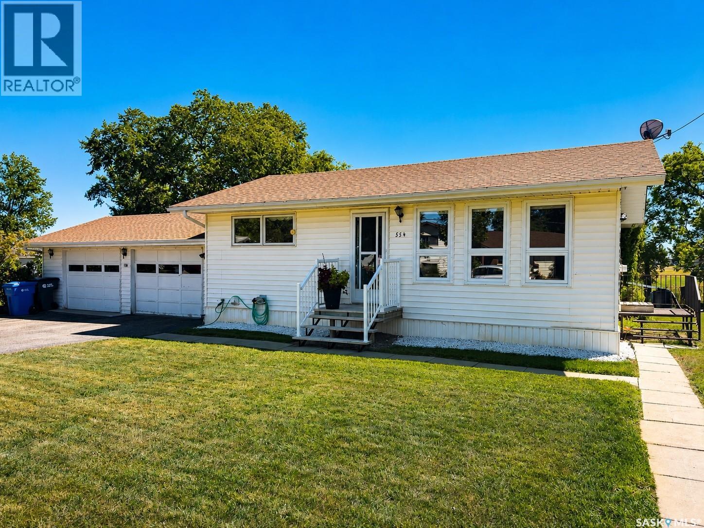 554 Butte STREET, central butte, Saskatchewan