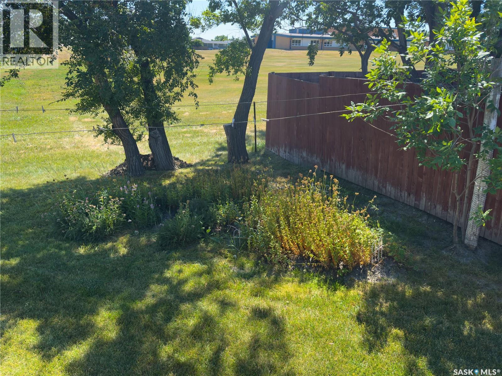 554 Butte Street, Central Butte, Saskatchewan  S0H 0T0 - Photo 15 - SK045009
