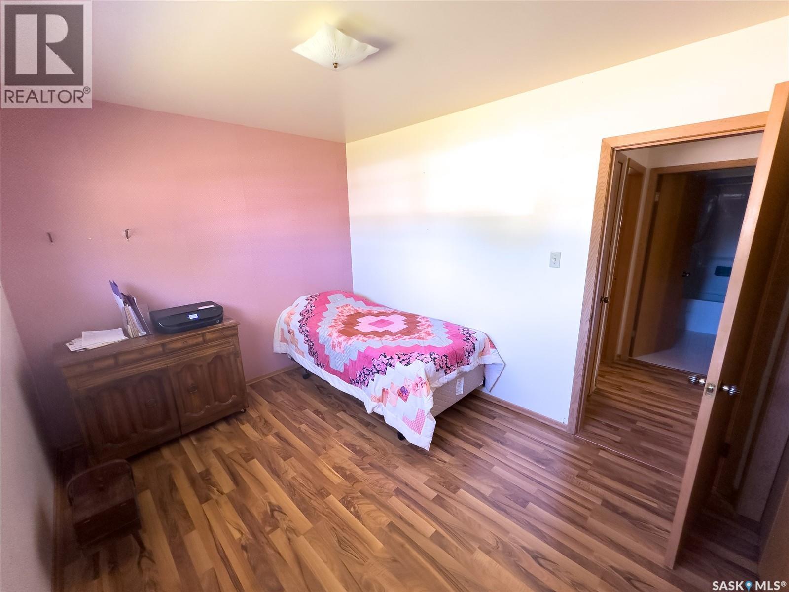 554 Butte Street, Central Butte, Saskatchewan  S0H 0T0 - Photo 30 - SK045009
