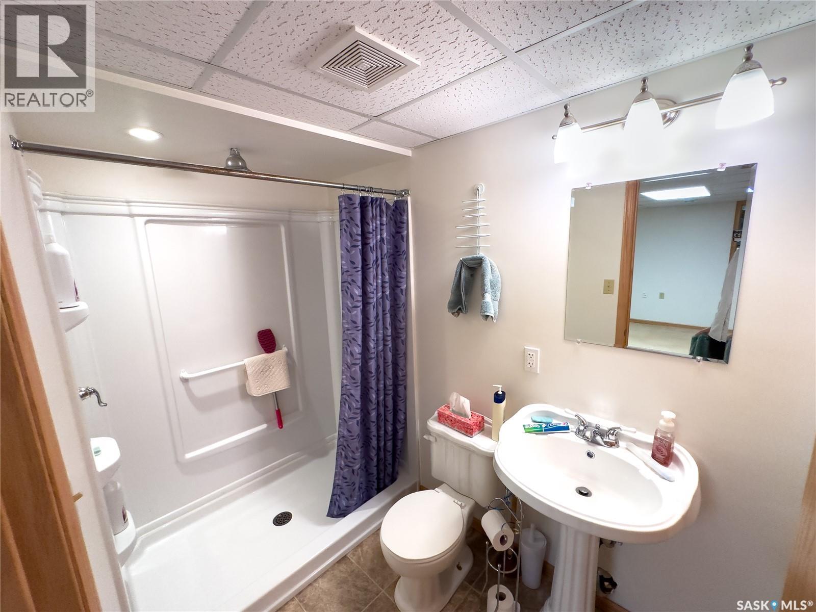 554 Butte Street, Central Butte, Saskatchewan  S0H 0T0 - Photo 45 - SK045009