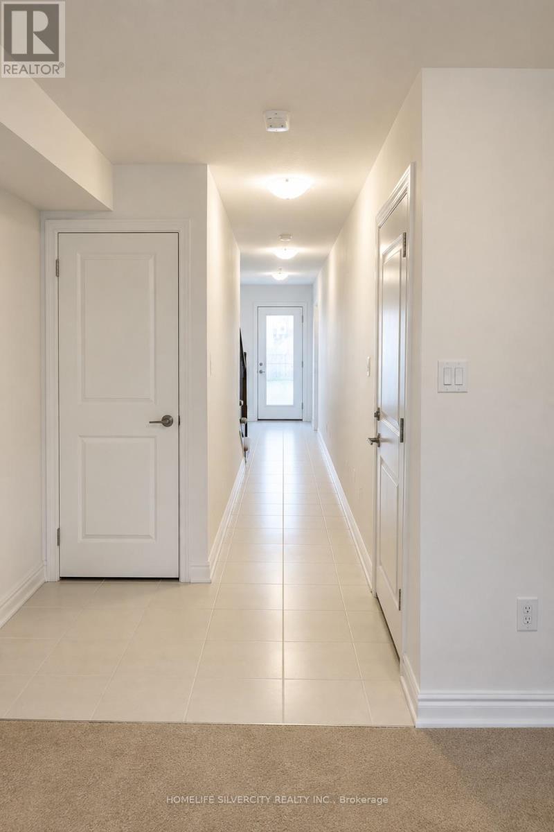 41 Humberstone Drive, Halton Hills, Ontario  L7G 0P5 - Photo 3 - W13571592