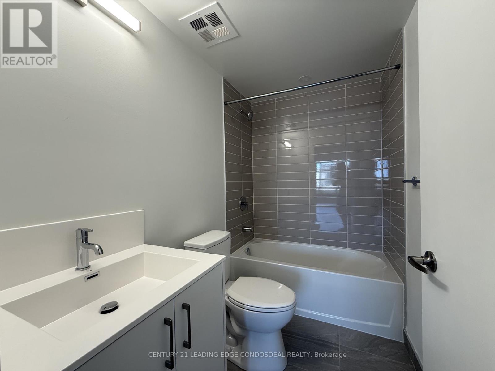 920 - 4010 Eglinton Avenue W, Toronto, Ontario  M9A 0G5 - Photo 8 - W13627032