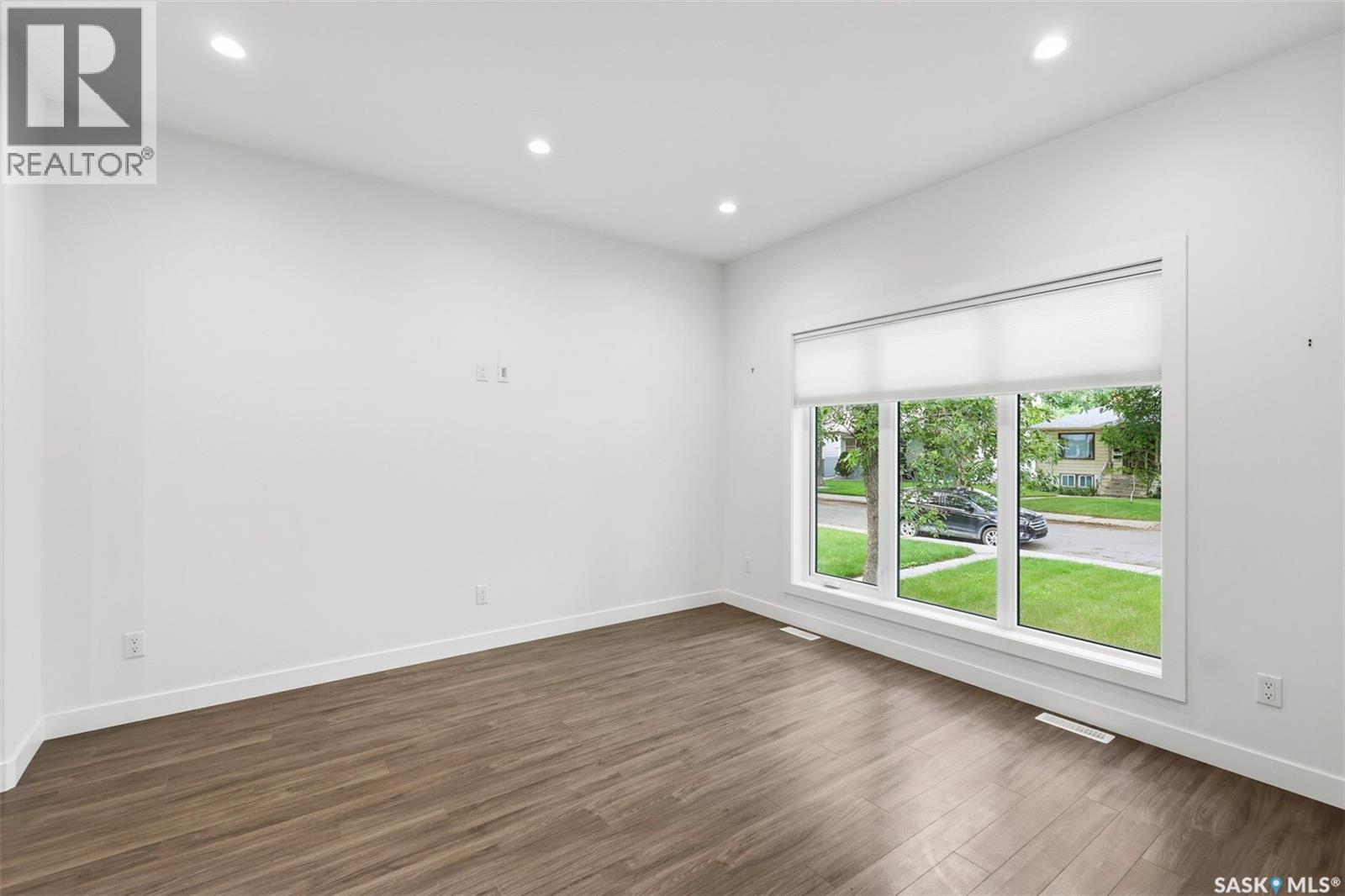 1402 Wiggins Avenue S, Saskatoon, Saskatchewan  S7H 2J6 - Photo 8 - SK042149