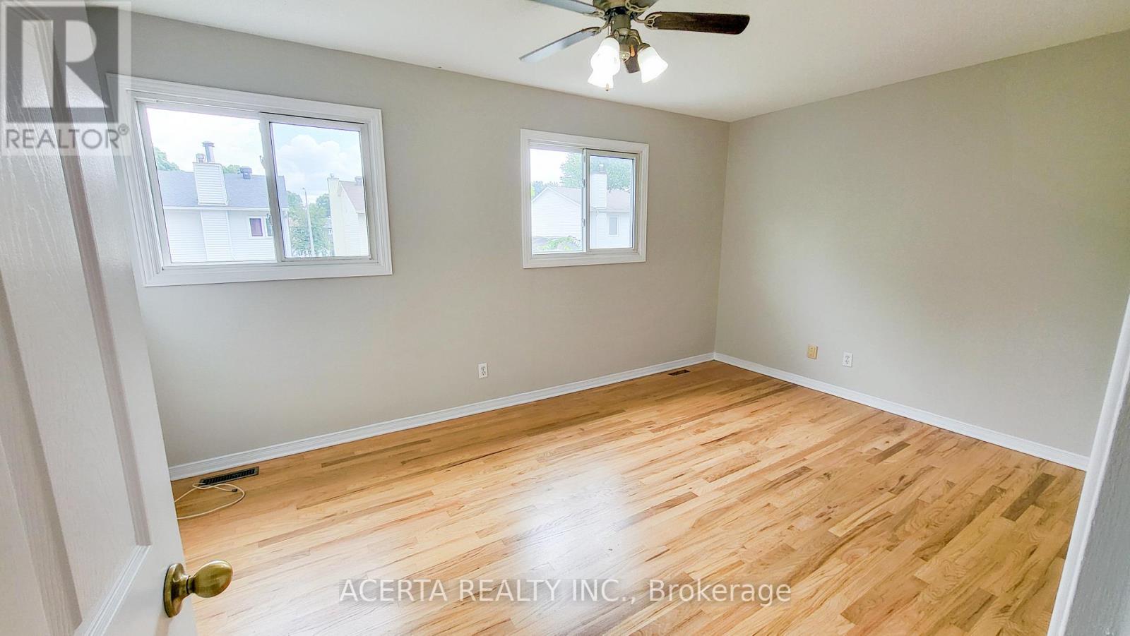 249 Teal Crescent, Ottawa, Ontario  K1E 2C3 - Photo 11 - X13654824