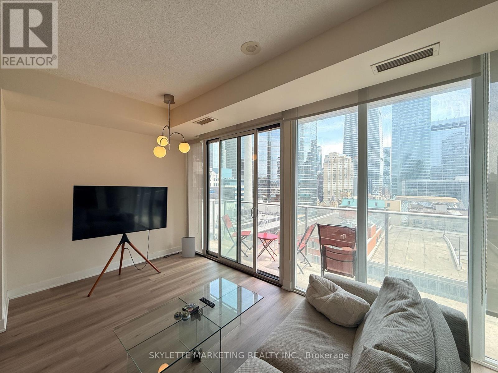 1203 - 126 SIMCOE STREET, Toronto, Ontario