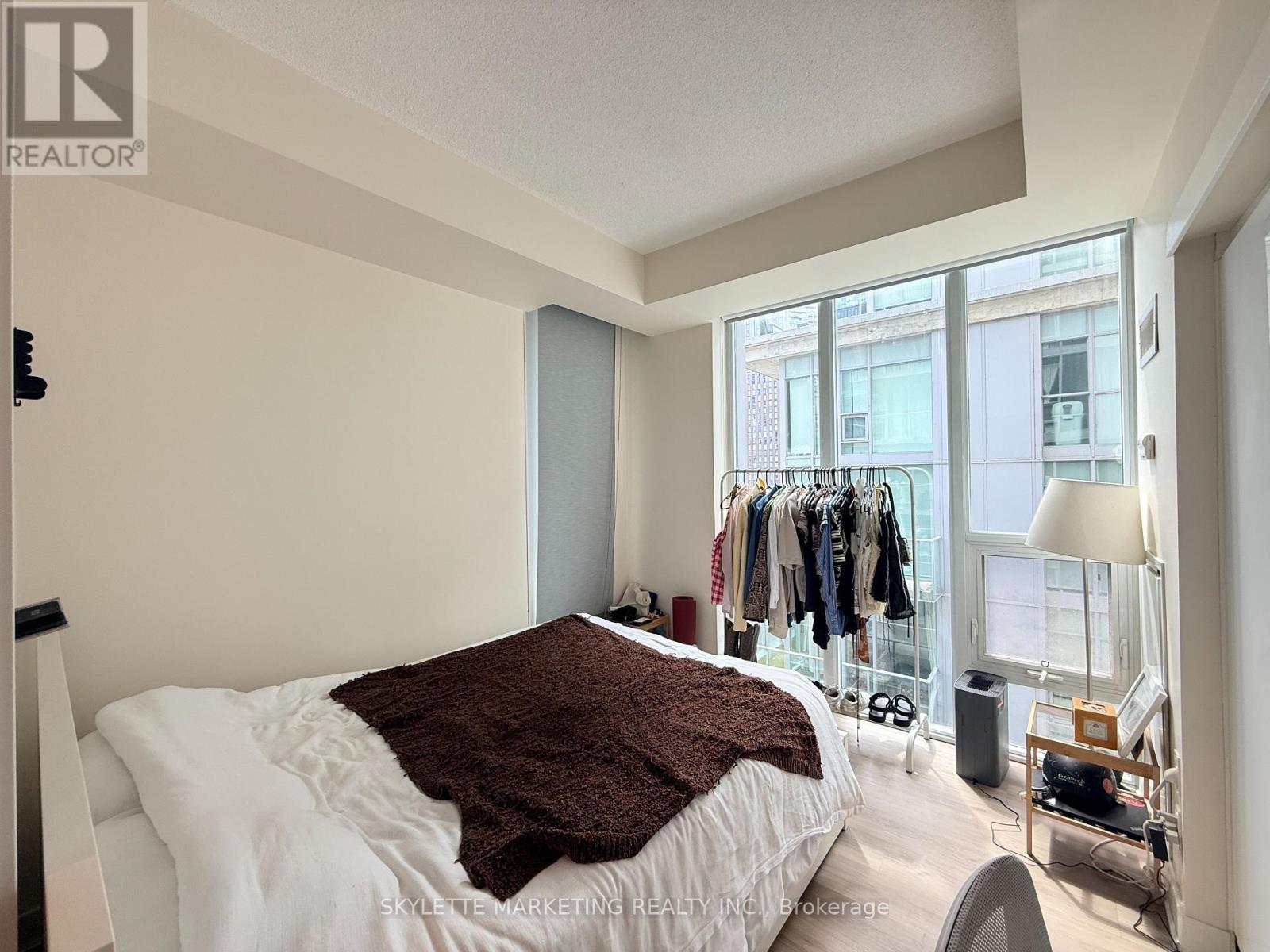 1203 - 126 Simcoe Street, Toronto, Ontario M5H 4E6 - Photo 10 - C13654828